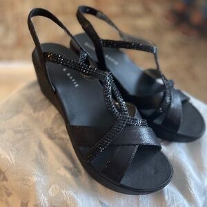 Kelly & Katie Elegant Black Wedge Sandals